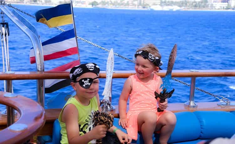 Full Day Snorkeling - Luxury Pirates