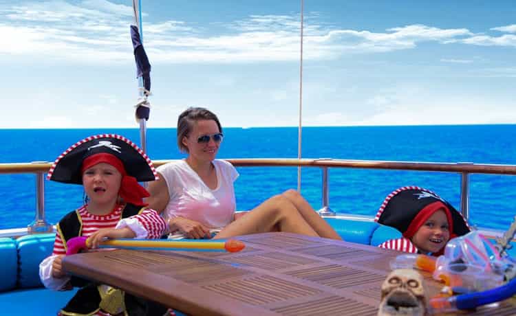 Full Day Snorkeling - Luxury Pirates